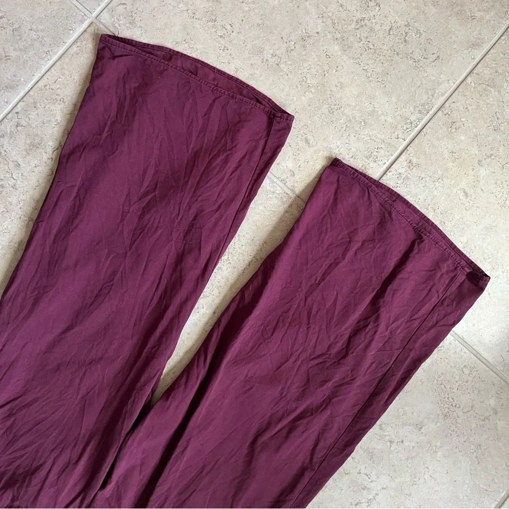 Hollister High Waisted Button Up Burgundy Plum Wide Leg Pants - Picture 5 of 7